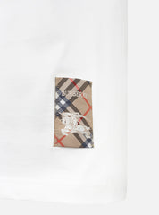 T-shirt con applicazione