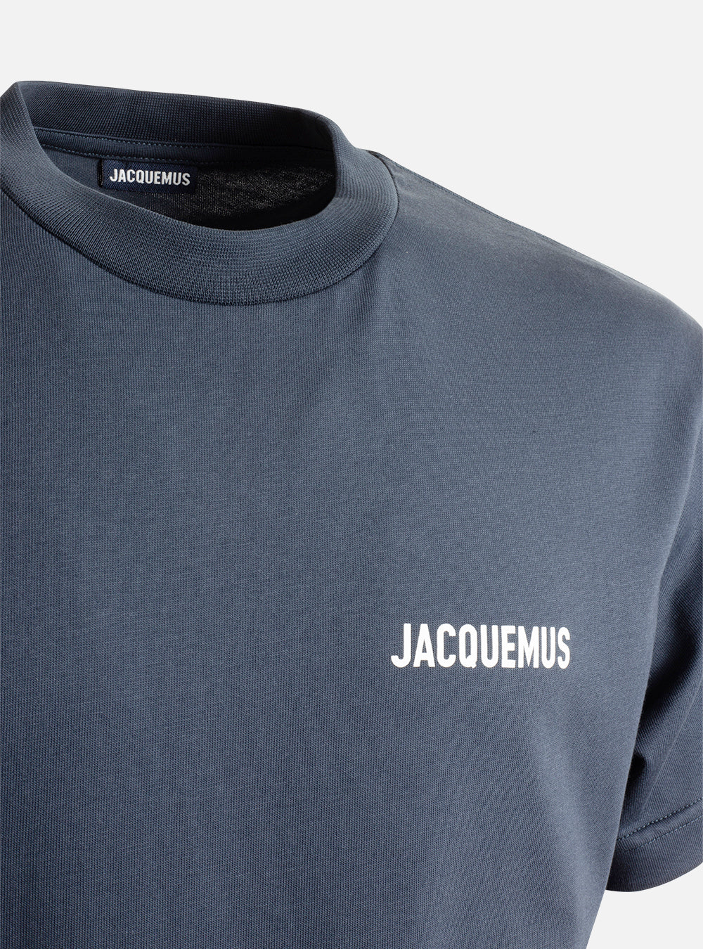 T-shirt logo