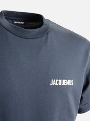 T-shirt logo