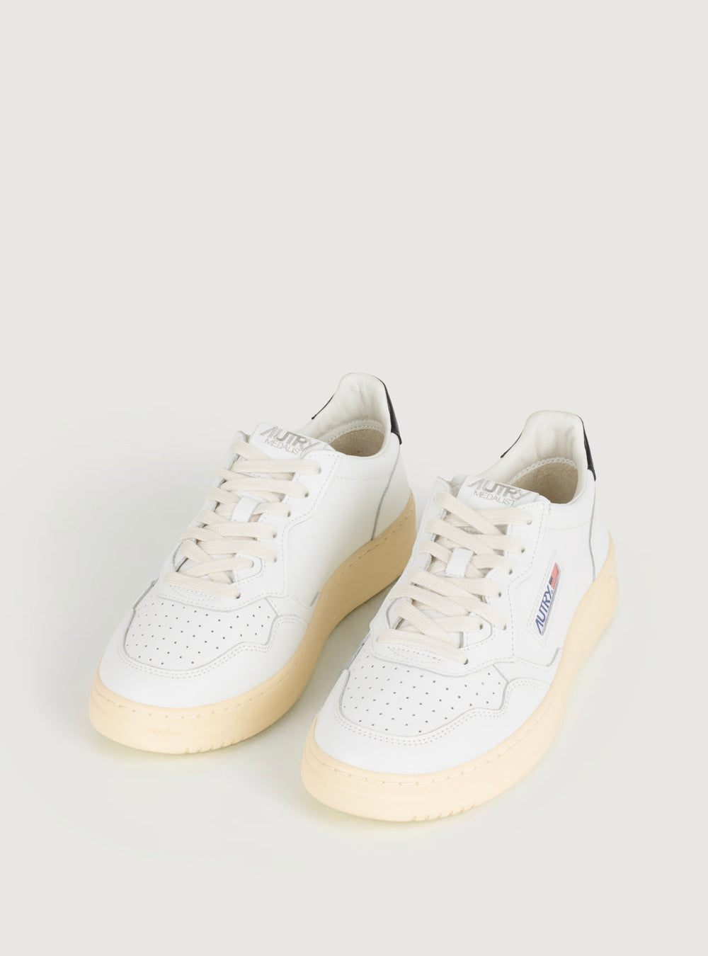 Sneaker Medalist Low