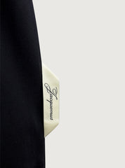 T-shirt logo 
