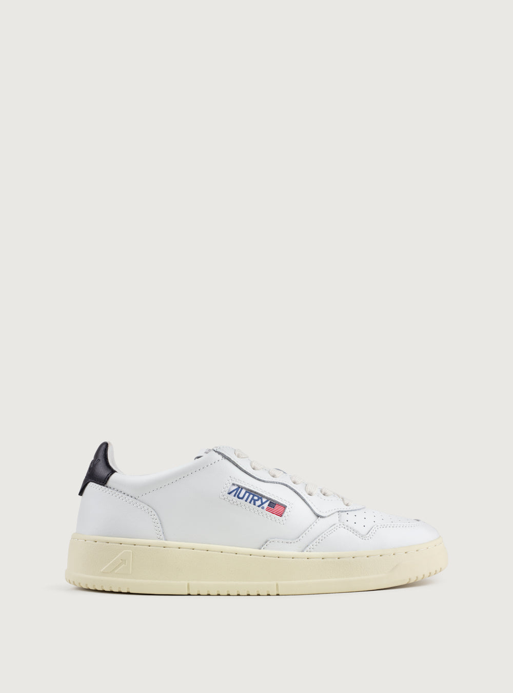 Medalist Low Sneaker