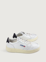 Medalist Low Sneaker