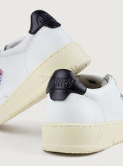 Medalist Low Sneaker