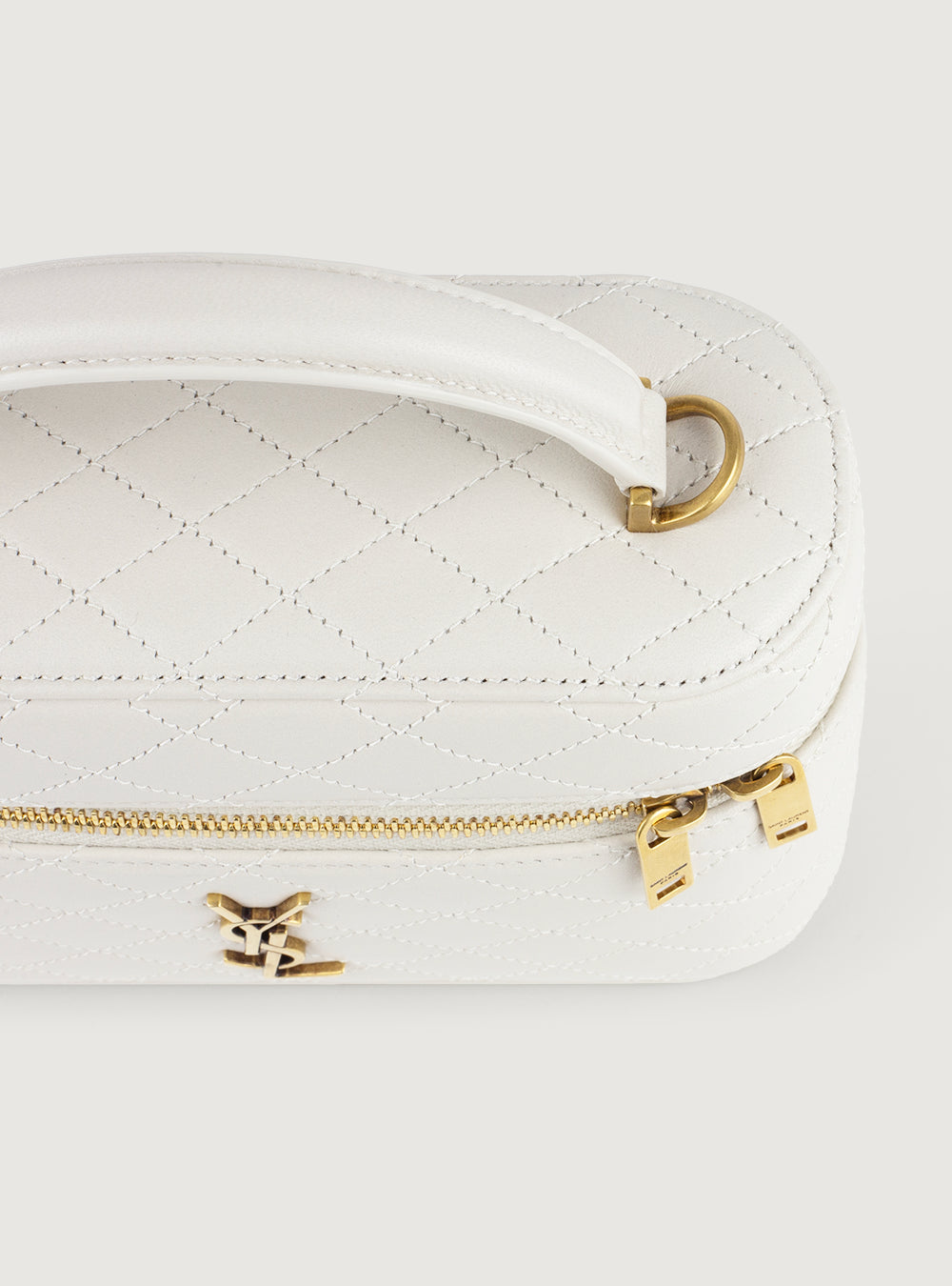 Gaby Vanity Medium