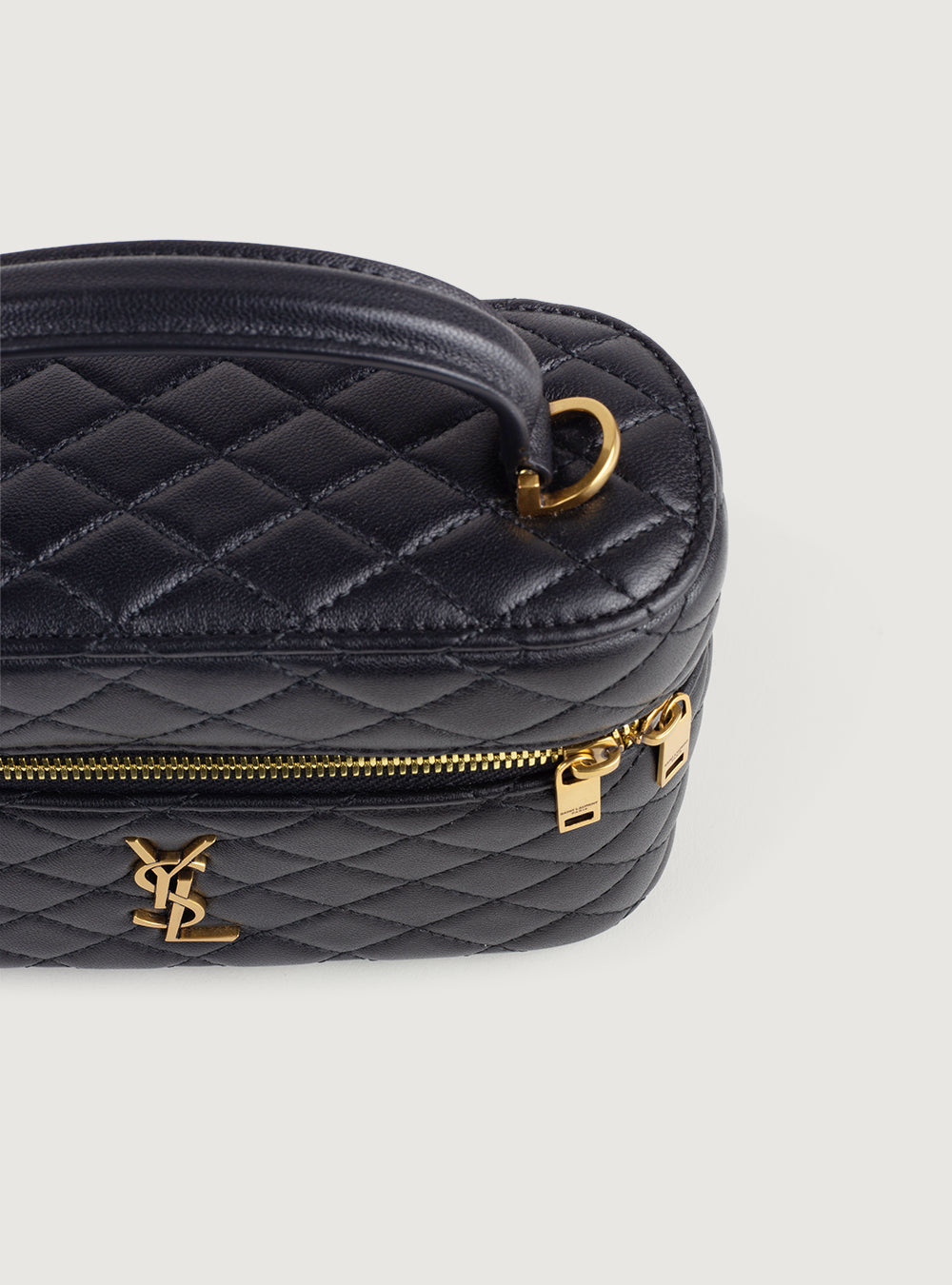 Gaby Vanity Medium
